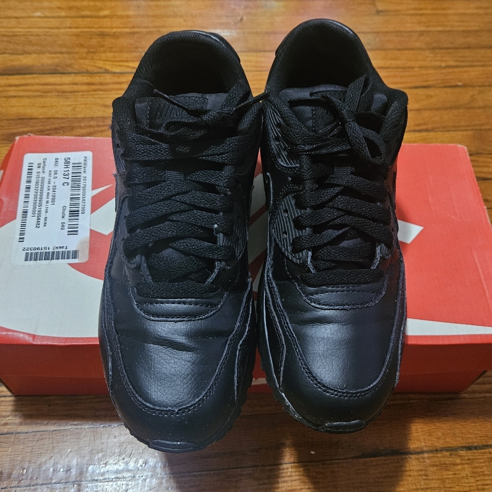 Nike Air Max 90 | Size 6.5Y/ 8W | Color Black/ Black Sneakers
